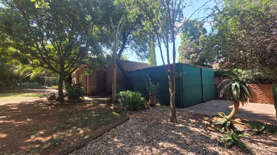 3 Bedroom Property for Sale in Hartbeesfontein North West